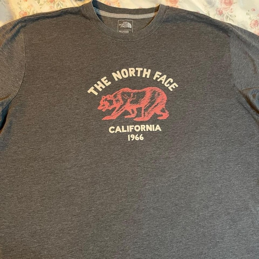 The North‎ Face Bear Logo T-Shirt XXL Gray California 1966 Graphic Tee